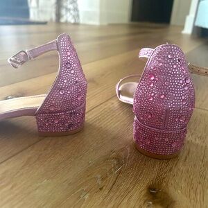 Betsy Johnson pink dress shoes